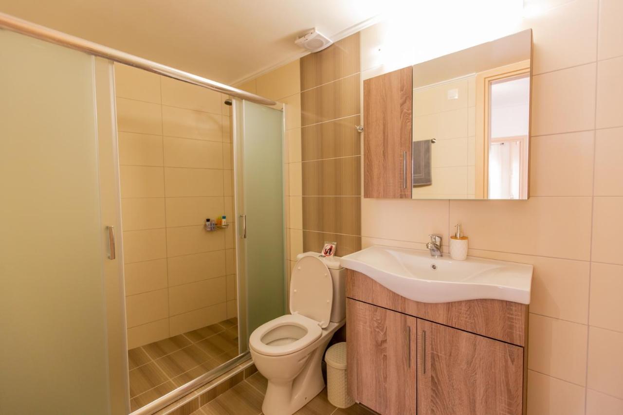 Costos Condos New 10B 2 Bedrooms Condo Nafpaktos Bagian luar foto